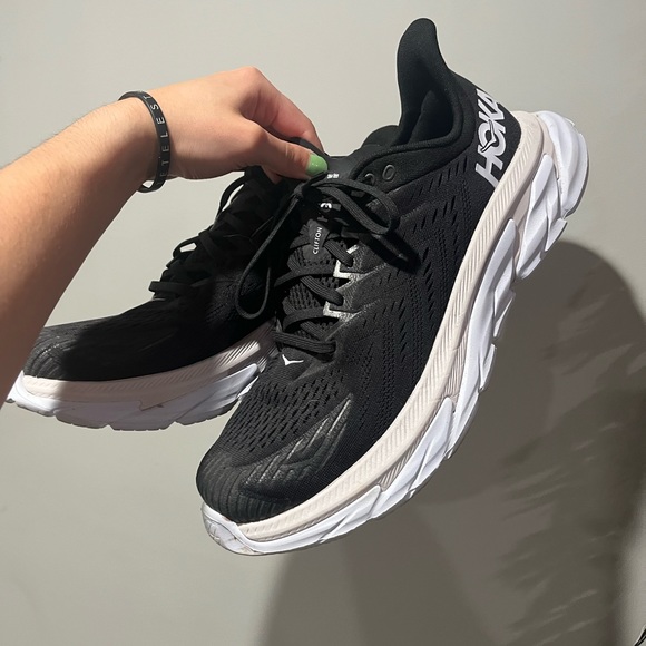 Hoka Clifton Edge - Picture 2 of 5